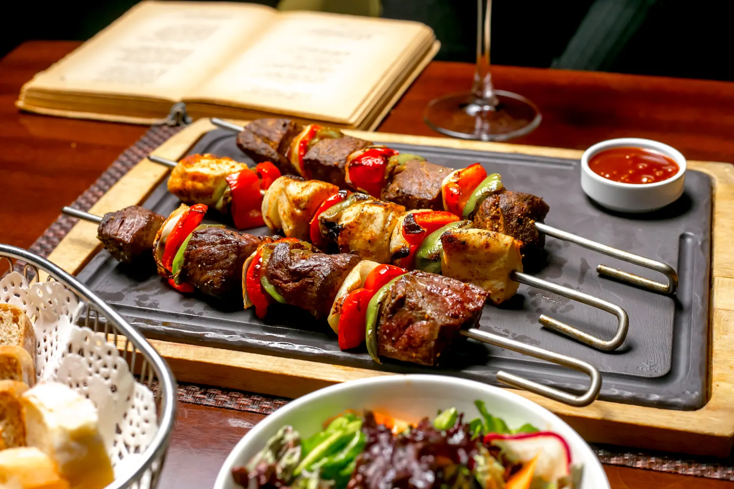 Parseh Restaurant & Bakery