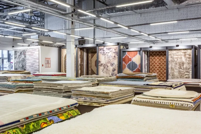 AZADI Navajo Rugs