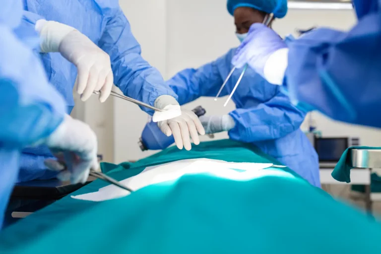 Bariatric Institute – Dr. Vafa Shayani 