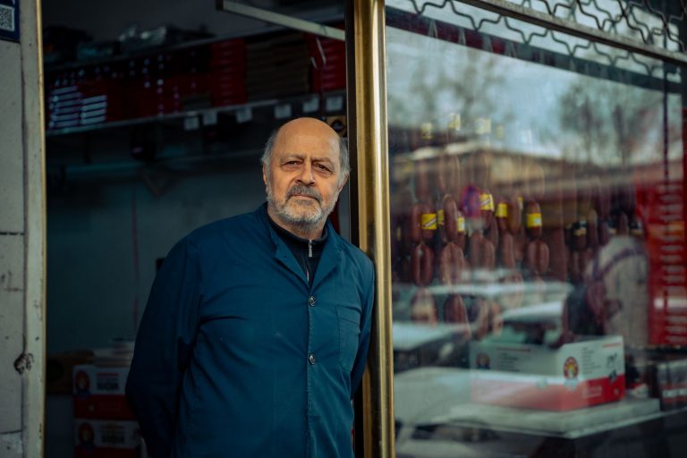 Iranian Business Owner Tips to Win US Customers
