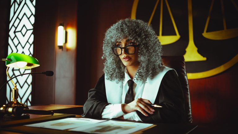 When to Hire an Iranian Attorney USA | Guide