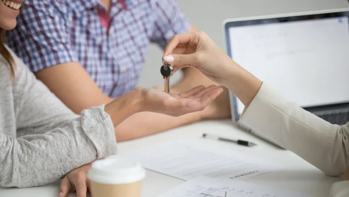 Alan Soumali ( Dear houses)