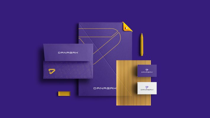 Danabak digital marketing agency - mockups-design - envelopment