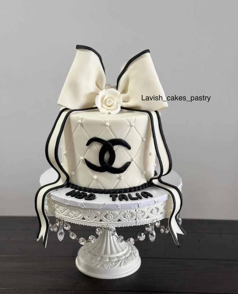 Lavish cake photo